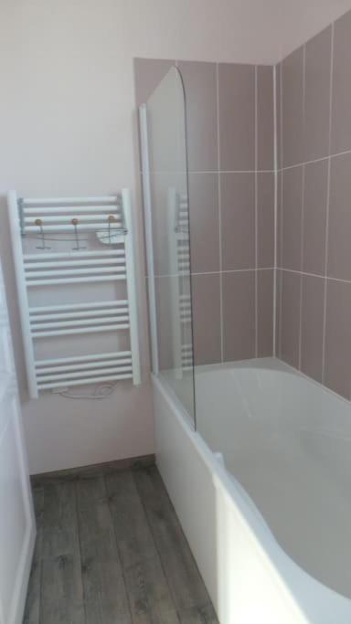 Maison 4 Chambres 12 Pers A 2,8Km Du Circuit Et Proche Bouleries Jump 勒芒 外观 照片